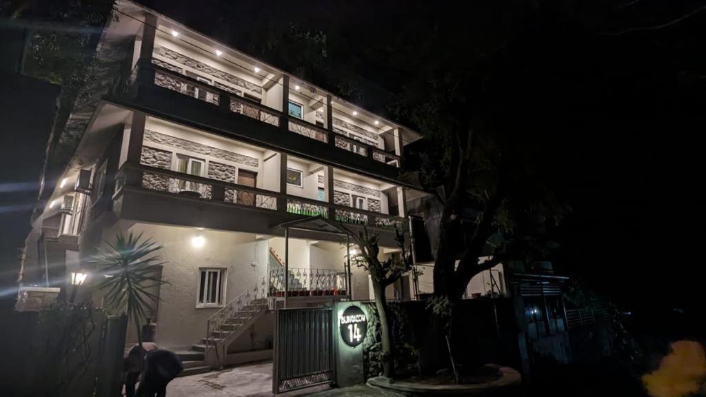 Bunglow 14, Rooms With Balcony Mount Abu Exterior photo